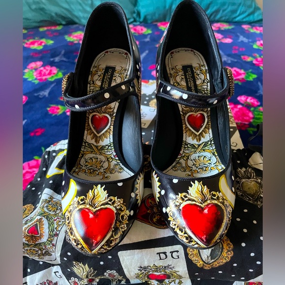 Dolce & Gabbana Mary Jane Heels - Picture 2 of 11